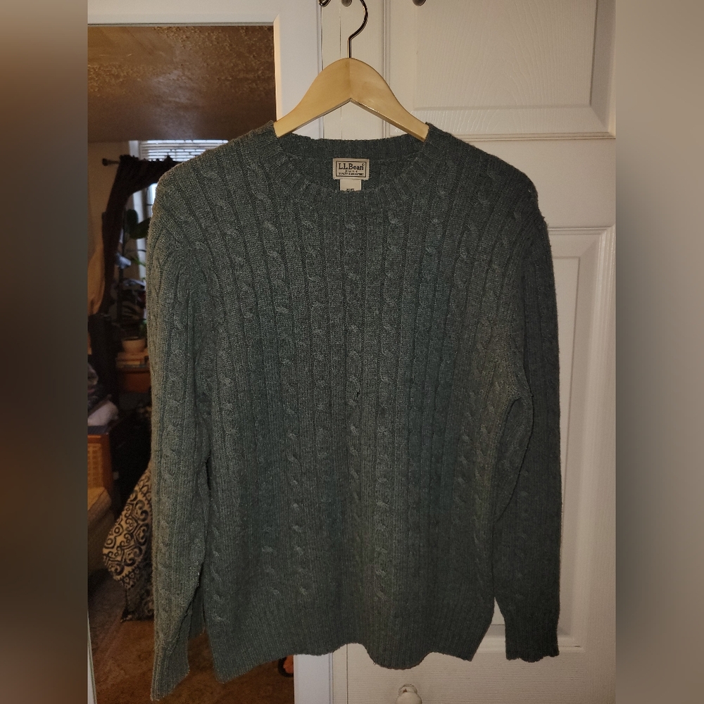 L.L. Bean Men's Green Cable Knit Sweater